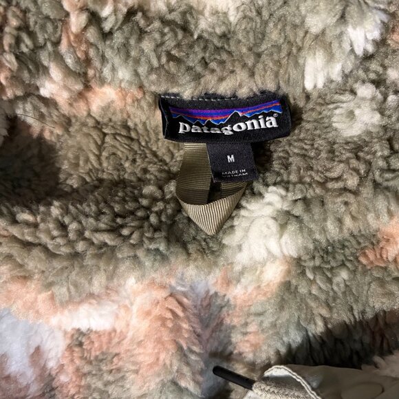 ⛺️ PATAGONIA 🏔️ Women's Medium Shelled Retro-X® Pullover Jacket Pine Green Camo - Picture 6 of 9